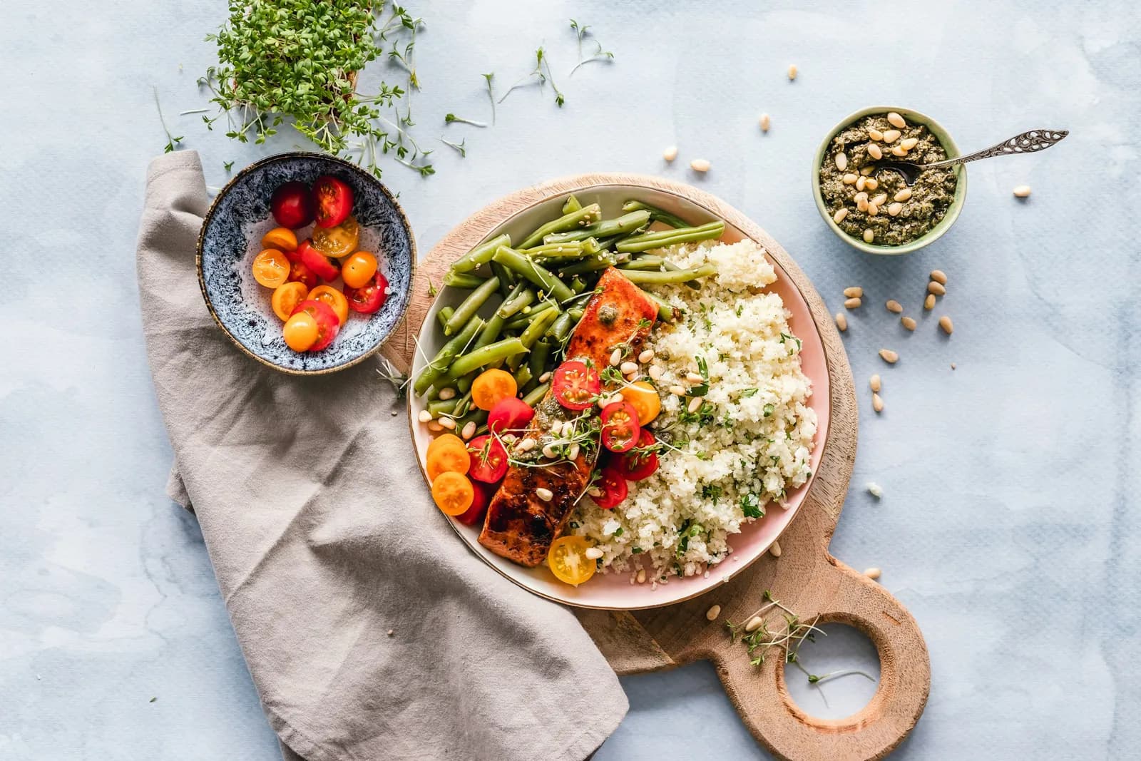Bowl of vegetables, grains and legumes